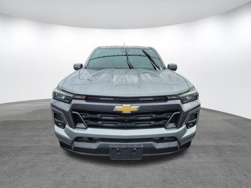 Used 2024 Chevrolet Colorado LT w/ LT Convenience Package III RWD image 2