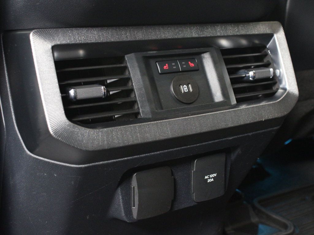 Used 2023 Ford F250 Platinum AWD/4WD image 19