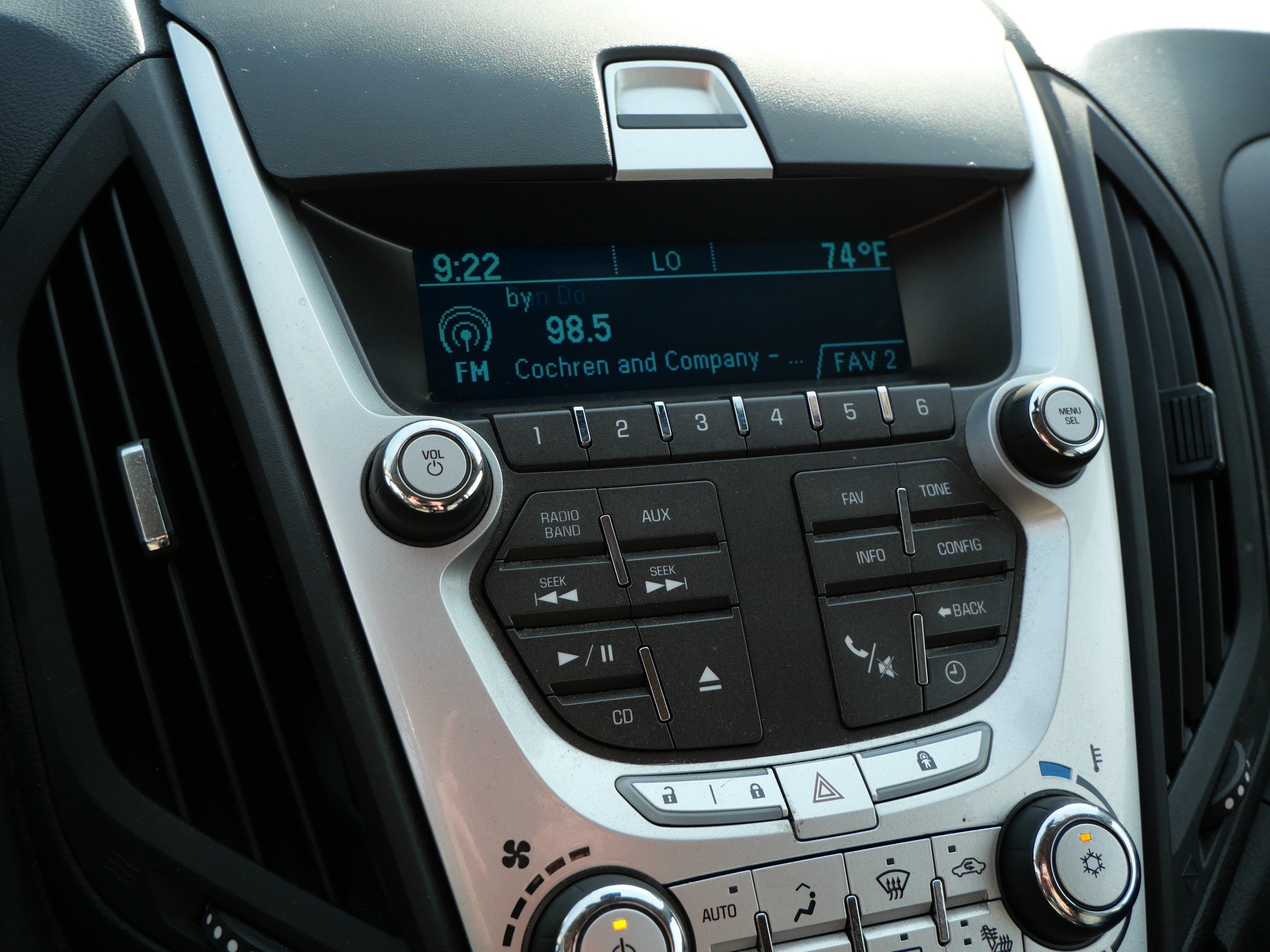 Used 2011 Chevrolet Equinox LT AWD/4WD image 29