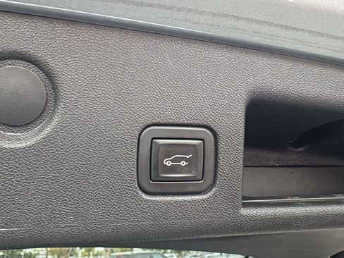 Used 2024 Chevrolet Equinox LT image 27