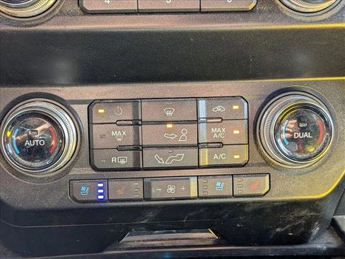 Used 2019 Ford F150 Lariat w/ Equipment Group 502A Luxury image 19