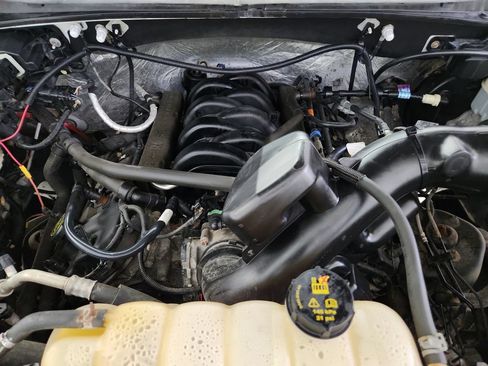 Used 2016 Ford F150 XL w/ Heavy-Duty Payload Package AWD/4WD image 28