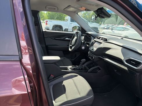 Certified 2023 Chevrolet TrailBlazer LS FWD image 12