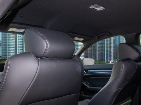 Used 2022 Honda Accord Sport image 17