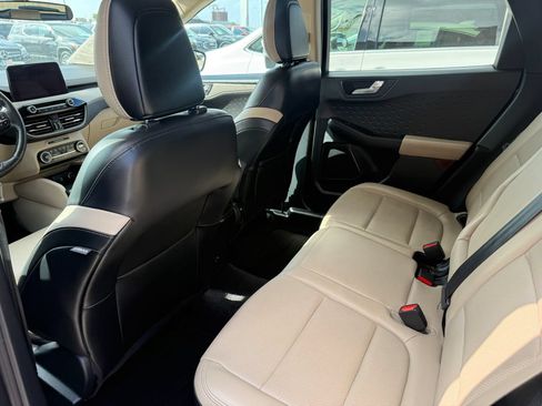 Used 2020 Ford Escape SEL FWD image 4