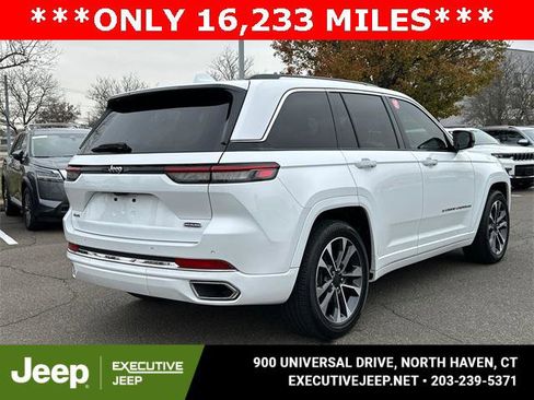 Certified 2022 Jeep Grand Cherokee Overland image 2