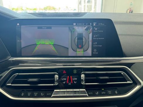 Used 2020 BMW X5 xDrive50i w/ Executive Package image 26