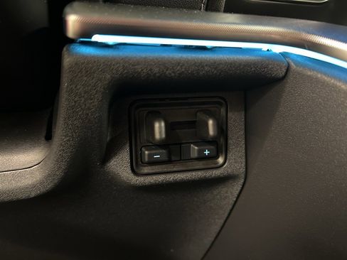 New 2026 Ford Expedition Platinum image 18