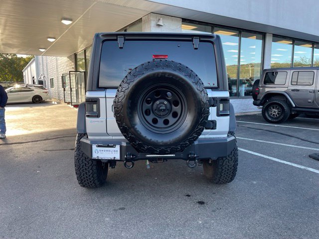 Used 2023 Jeep Wrangler Unlimited Rubicon AWD/4WD image 6