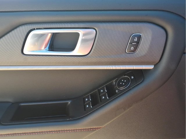 Used 2025 Ford Explorer ST-Line AWD/4WD image 18