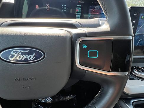 Used 2025 Ford Expedition Max Active RWD image 28