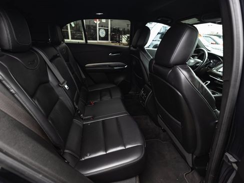 Used 2023 Cadillac XT4 Premium Luxury image 32