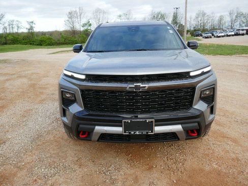 New 2026 Chevrolet Traverse Z71 w/ Enhanced Driving Package AWD/4WD image 8