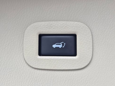 Used 2018 INFINITI QX80 4WD w/ Deluxe Technology Package image 36