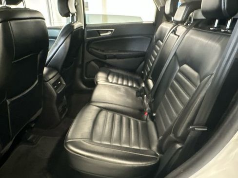 Used 2017 Ford Edge SEL w/ Equipment Group 201A image 33
