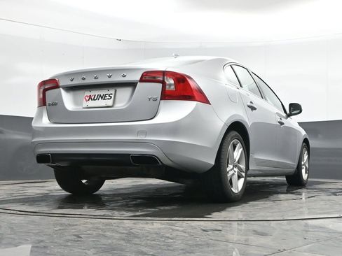 Used 2014 Volvo S60 T5 image 17