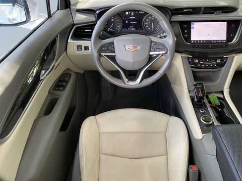 Used 2021 Cadillac XT6 Premium Luxury FWD image 14