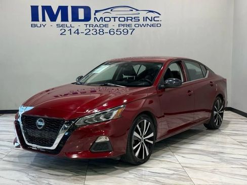 Used 2021 Nissan Altima 2.5 SR image 1