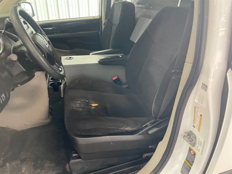 Used 2014 RAM C/V Tradesman FWD image 14