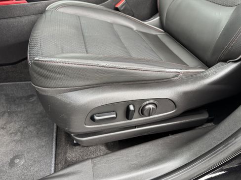 Used 2022 Chevrolet TrailBlazer RS image 14