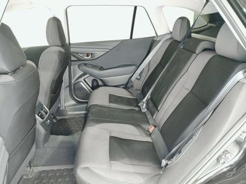 Used 2024 Subaru Outback Premium w/ Popular Package #1A AWD/4WD image 12