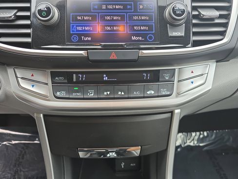 Used 2015 Honda Accord EX-L image 25