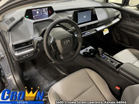 New 2026 Toyota Prius LE image 14
