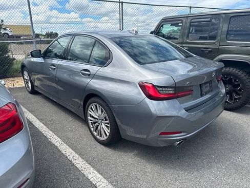Used 2023 BMW 330i xDrive Sedan w/ Premium Package AWD/4WD image 4