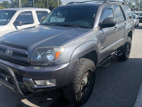 Used 2004 Toyota 4Runner SR5 RWD image 1