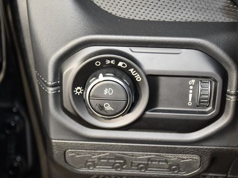 Used 2026 Jeep Gladiator Rubicon AWD/4WD image 35