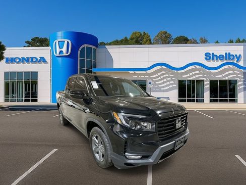 Used 2023 Honda Ridgeline RTL-E image 2