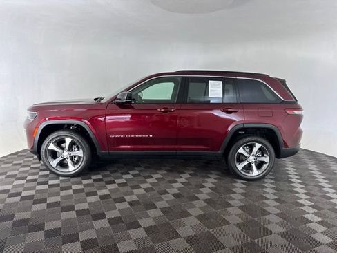 Used 2026 Jeep Grand Cherokee Limited AWD/4WD image 10