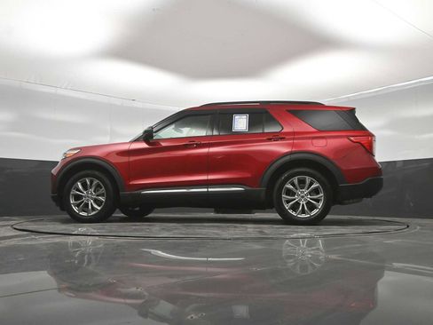 Used 2020 Ford Explorer XLT w/ Equipment Group 202A AWD/4WD image 37