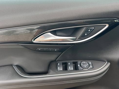 Used 2024 Buick Envision Preferred AWD/4WD image 8
