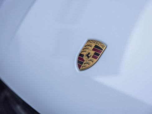 Certified 2024 Porsche Macan Turbo AWD/4WD image 28