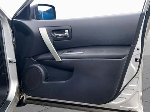 Used 2013 Nissan Rogue S FWD image 22