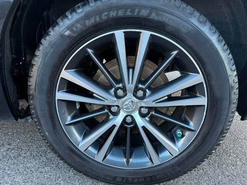 Used 2018 Toyota Corolla L image 10