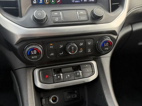 Used 2023 GMC Acadia SLE w/ Driver Convenience Package AWD/4WD image 32