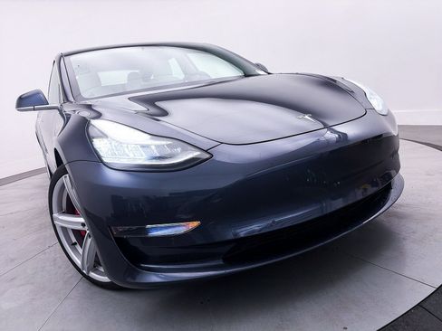 Used 2020 Tesla Model 3 Performance image 3