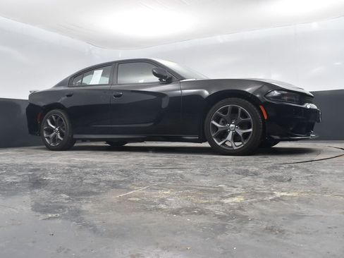 Used 2019 Dodge Charger GT image 41