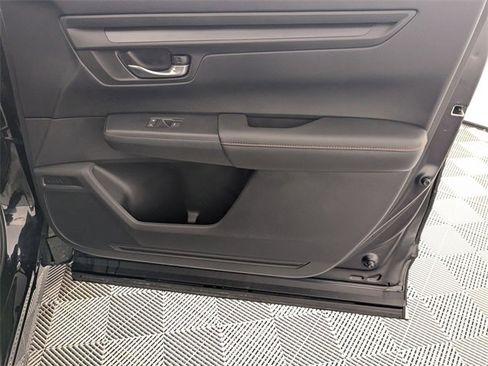 Used 2025 Honda CR-V Sport-L image 33