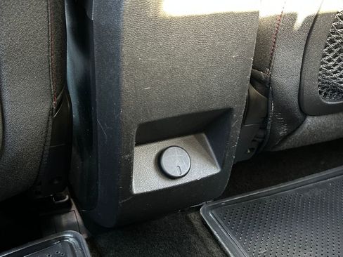 Used 2017 Chevrolet Equinox LS image 22