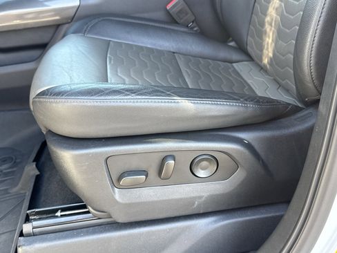 Used 2022 Chevrolet Silverado 1500 ZR2 w/ Technology Package image 27