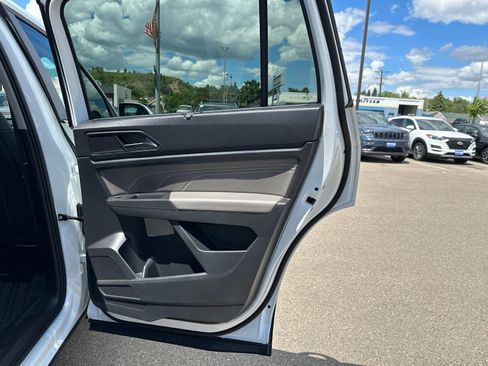 Certified 2023 Volkswagen Atlas SEL AWD/4WD image 42