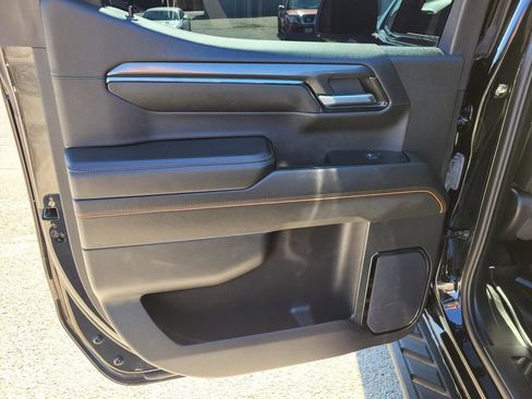 Used 2024 GMC Sierra 1500 AT4 w/ Technology Package AWD/4WD image 16