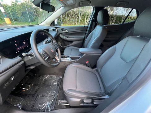 Used 2025 Buick Encore GX Preferred image 24