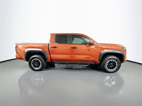 Used 2025 Toyota Tacoma TRD Off-Road image 4