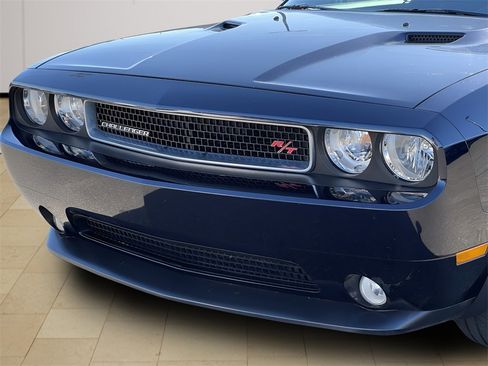 Used 2011 Dodge Challenger R/T w/ Sound Group II image 34