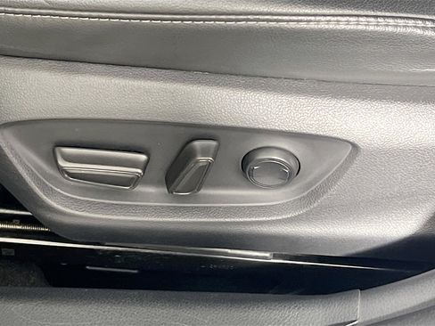 Used 2018 Toyota Camry XSE w/ Audio Package FWD image 15