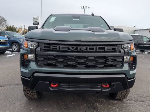 New 2026 Chevrolet Silverado 1500 Custom Trail Boss w/ LPO, Dark Essentials Package AWD/4WD image 2